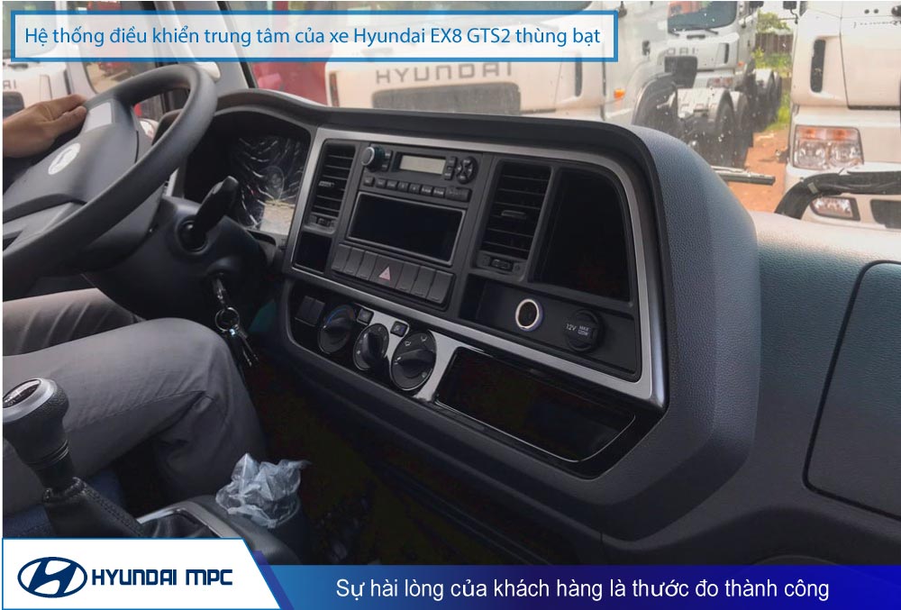 Xe tải Hyundai Mighty EX8 GTS2 thùng mui bạt